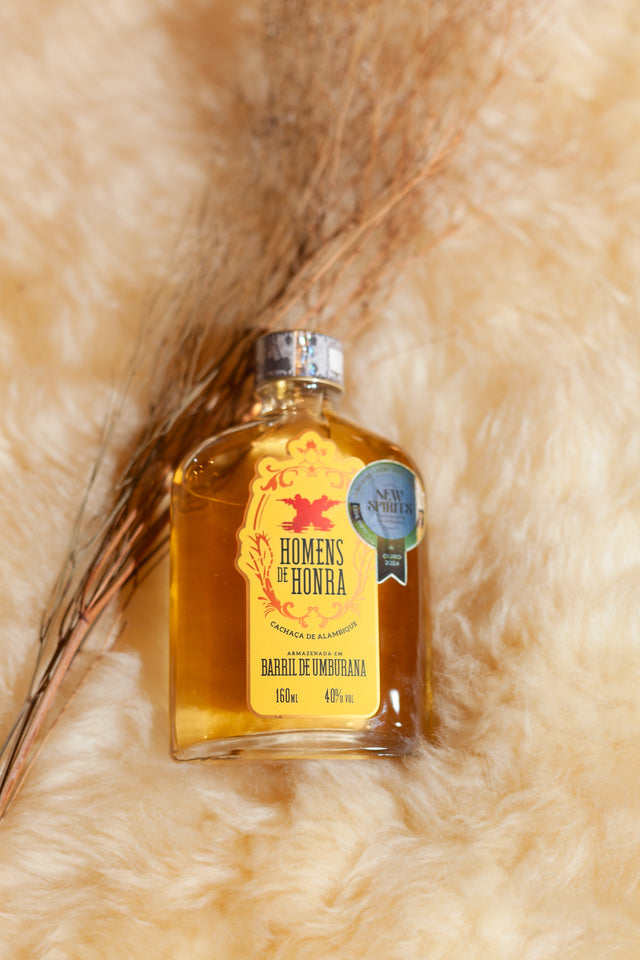 Cachaça Umbarana de Bolso
