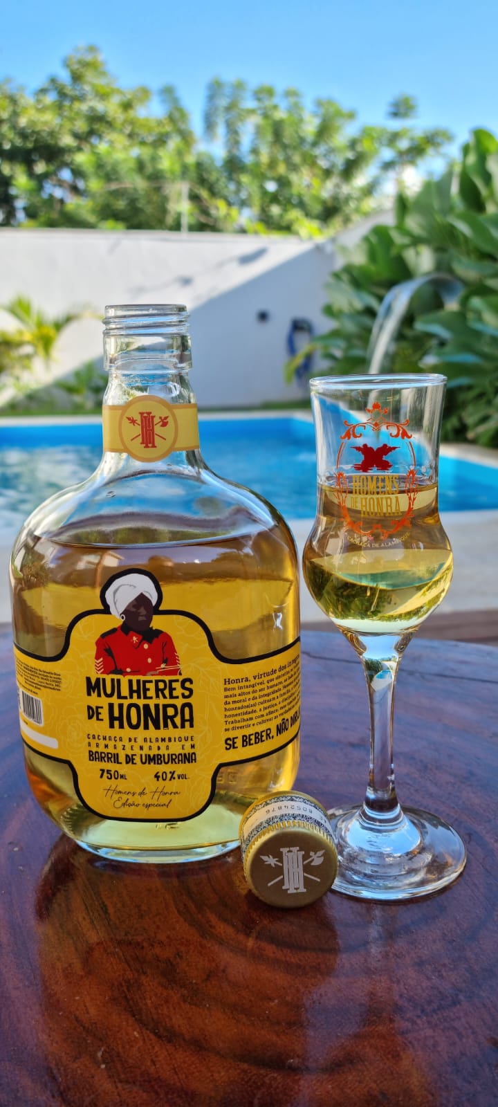 Cachaça Edição especial Mulheres de Honra